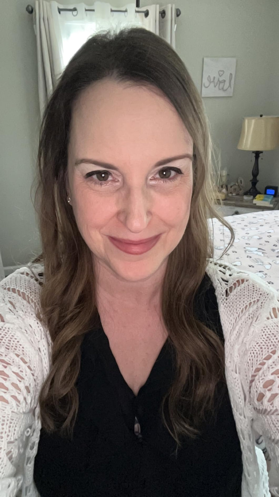 Customer review eyeliner application